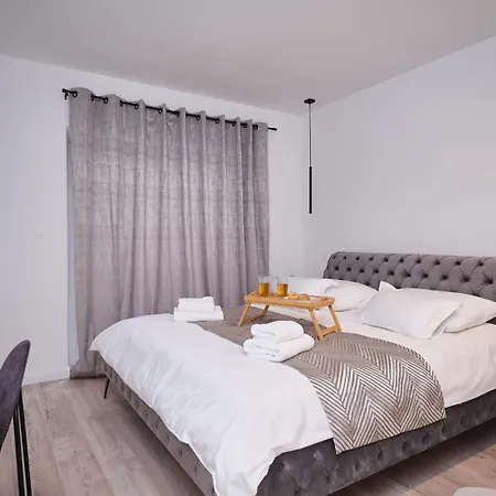 Lamer Luxus Von Litto Apartament *
